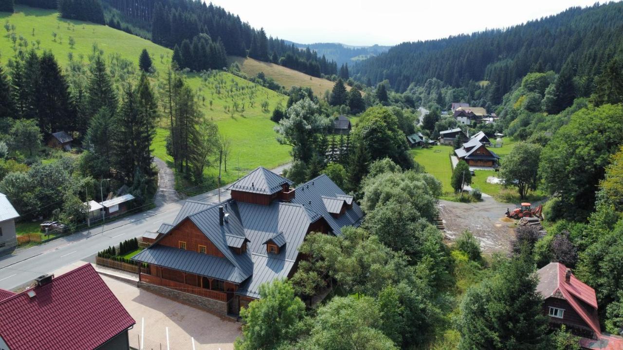Apartmany Jezerne Velké Karlovice Exterior foto