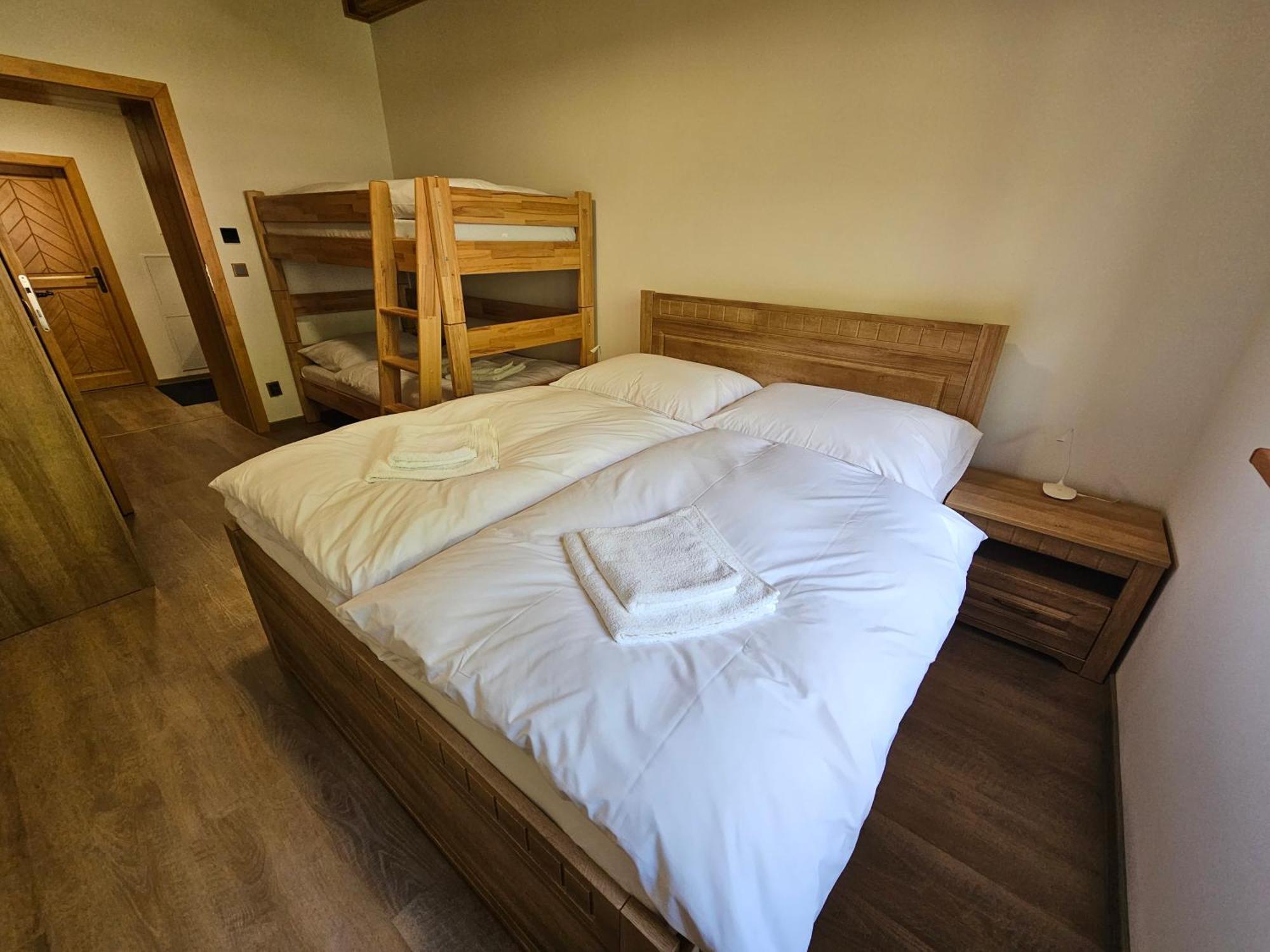 Apartmany Jezerne Velké Karlovice Quarto foto